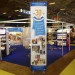 Stand-exposition-francodex-santé-animale-salon-expo-zoo-paris-porte-de-versailles-montage-démontage-impression-livraison-rollup-stand-parapluie-totem-cadre-alu-soliexpo-06